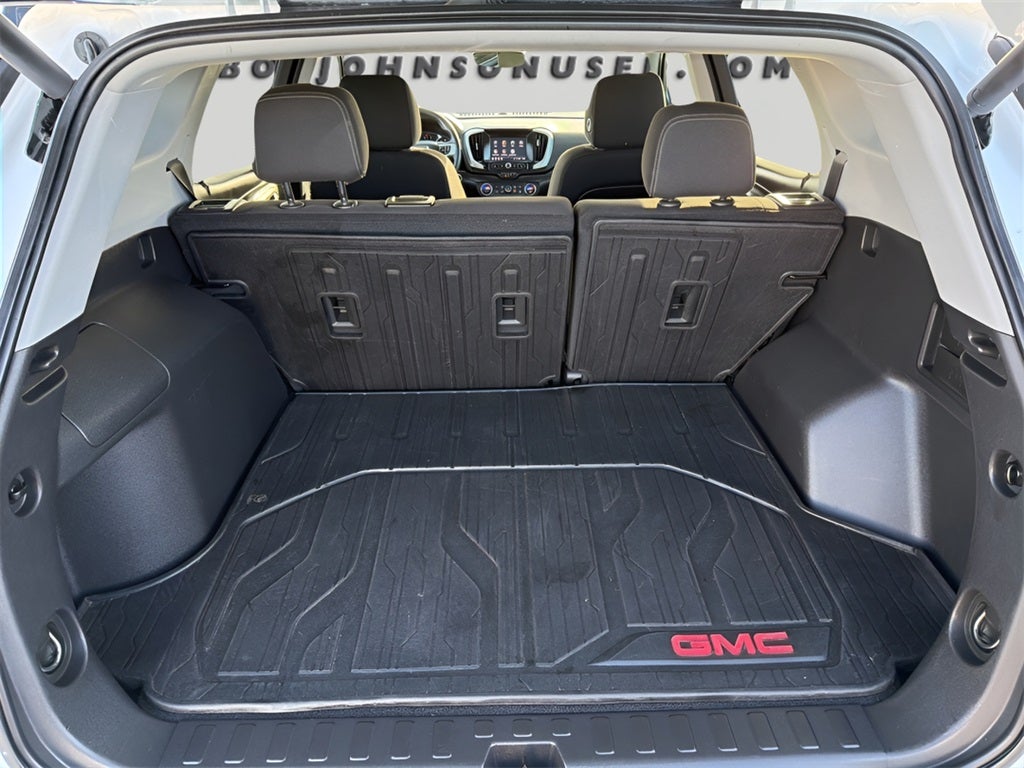 2023 GMC Terrain SLE CARBRAVO!