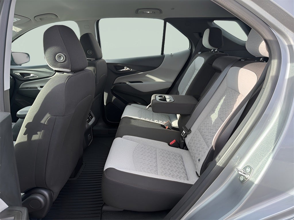 2024 Chevrolet Equinox LS CARBRAVO!