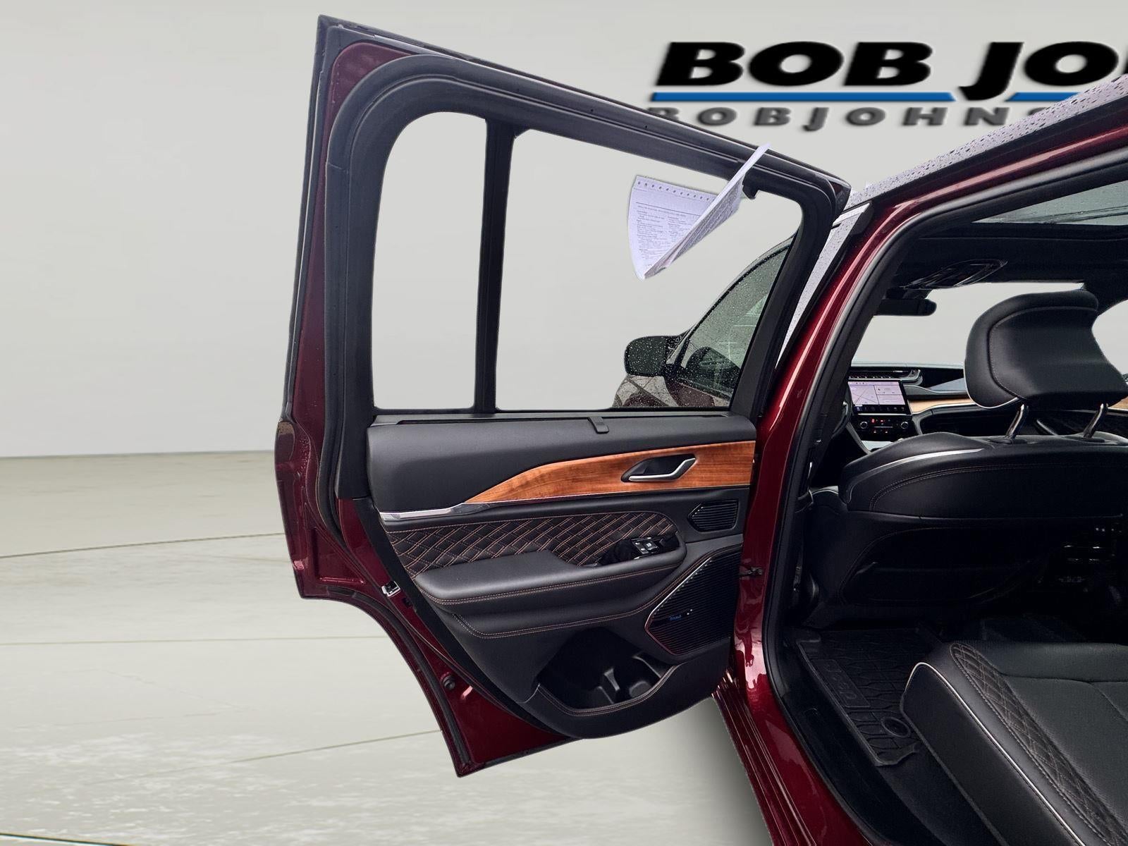 2022 Jeep Grand Cherokee Summit Reserve