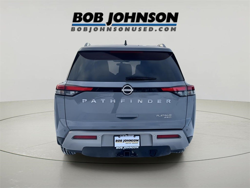 2023 Nissan Pathfinder Platinum