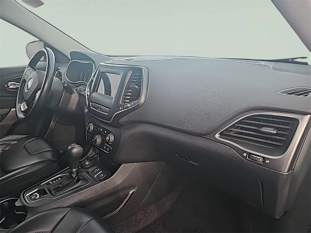 2019 Jeep Cherokee Latitude Plus Fresh Trade! Low Miles, Android Auto& Apple Carpla