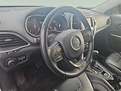 2019 Jeep Cherokee Latitude Plus Fresh Trade! Low Miles, Android Auto& Apple Carpla