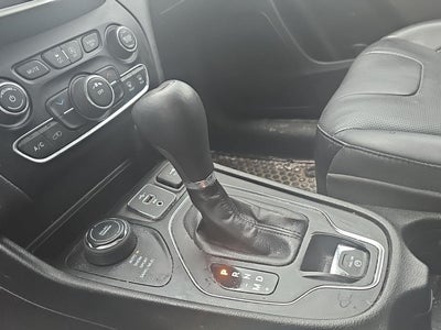 2021 Jeep Cherokee Latitude Lux