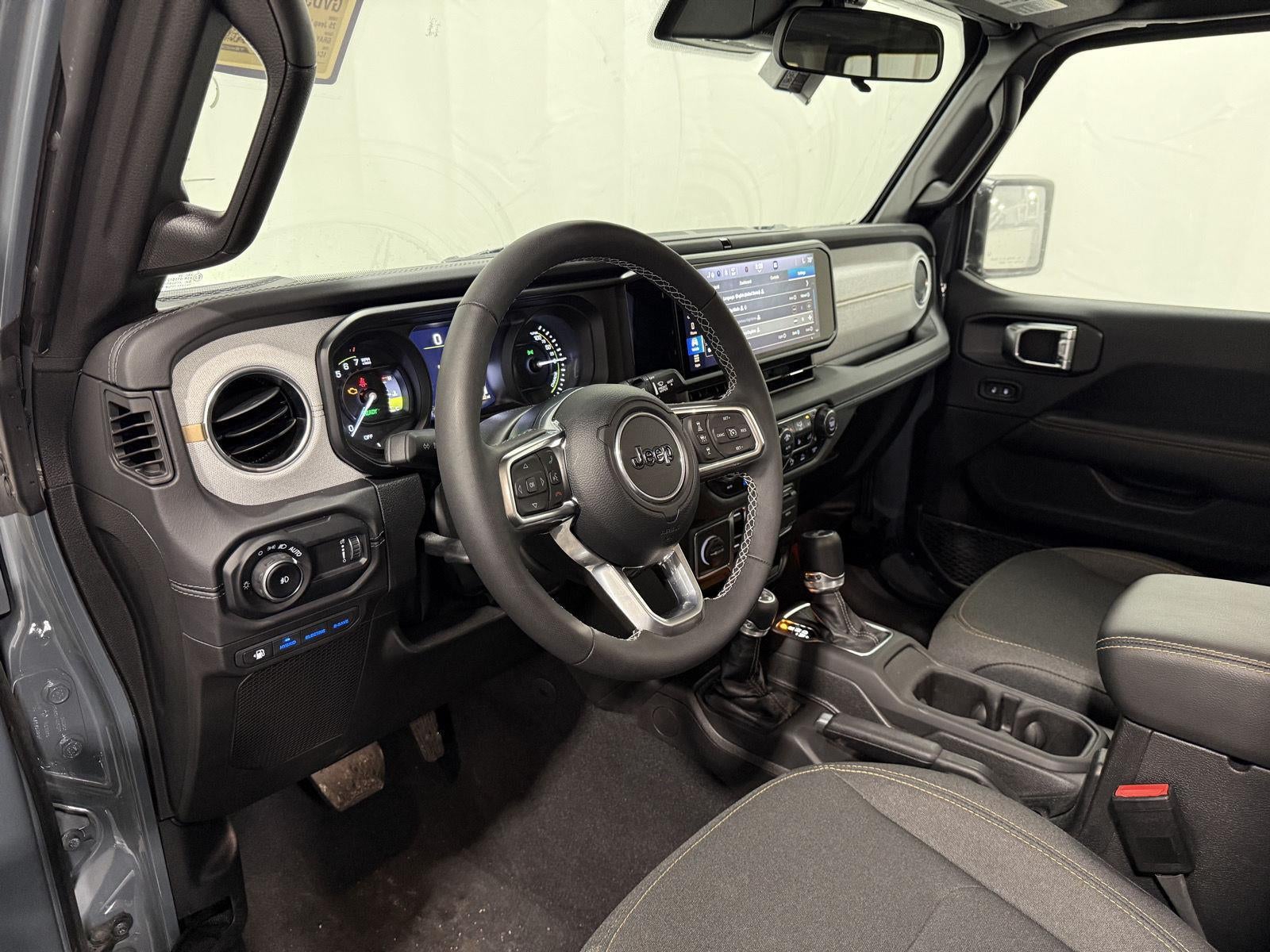 2025 Jeep Wrangler 4xe Sahara