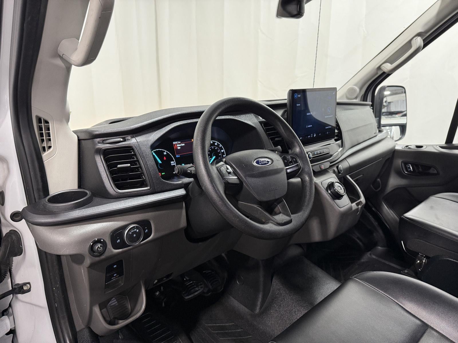 2022 Ford E-Transit 350