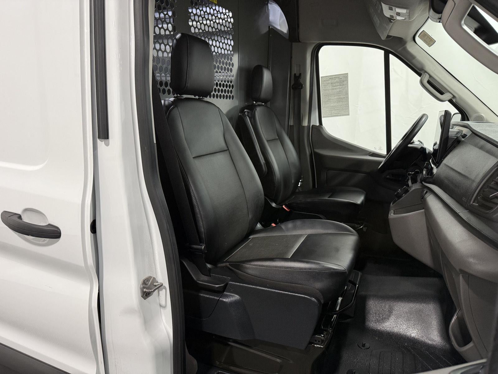 2022 Ford E-Transit 350