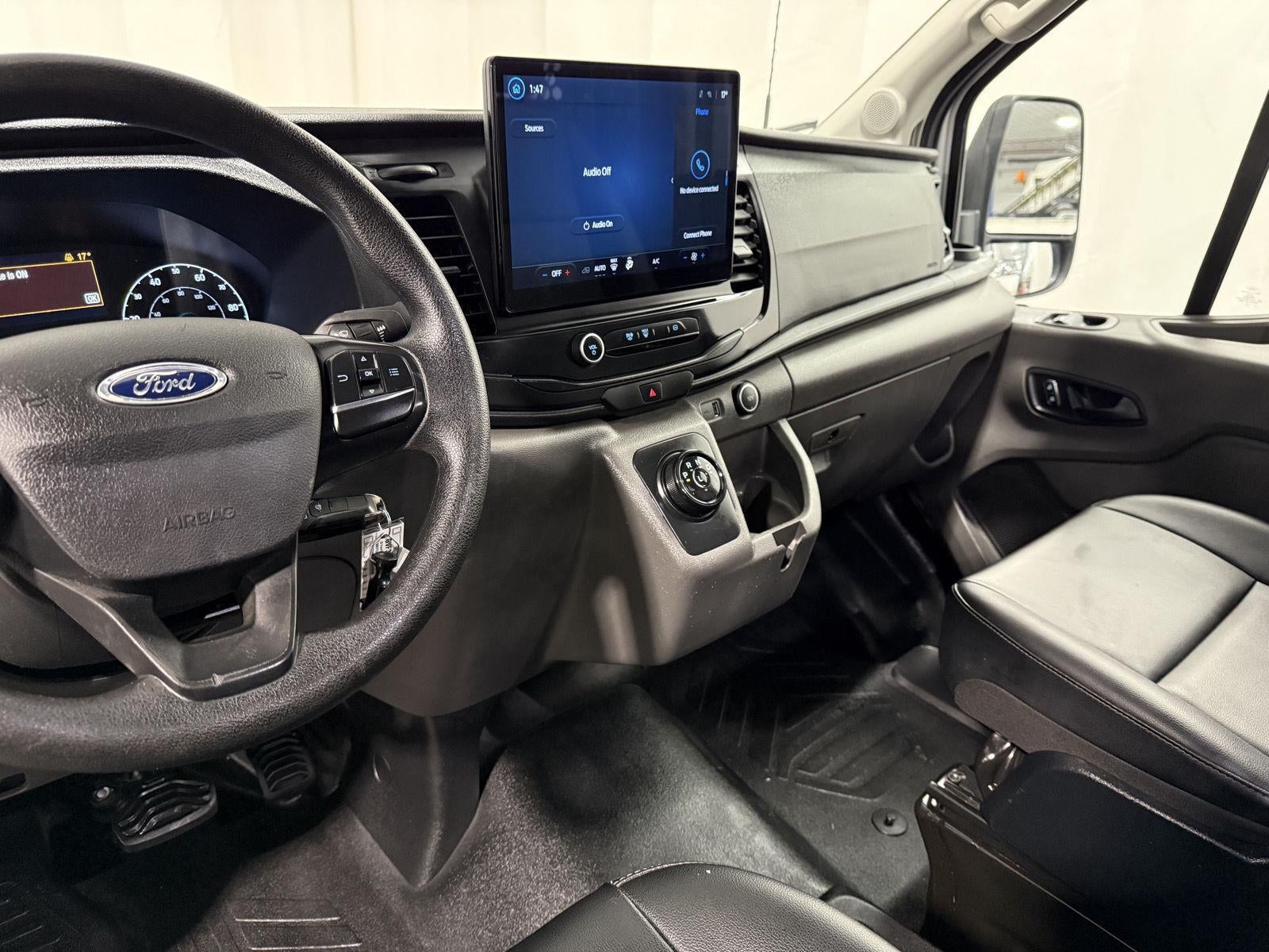 2022 Ford E-Transit 350