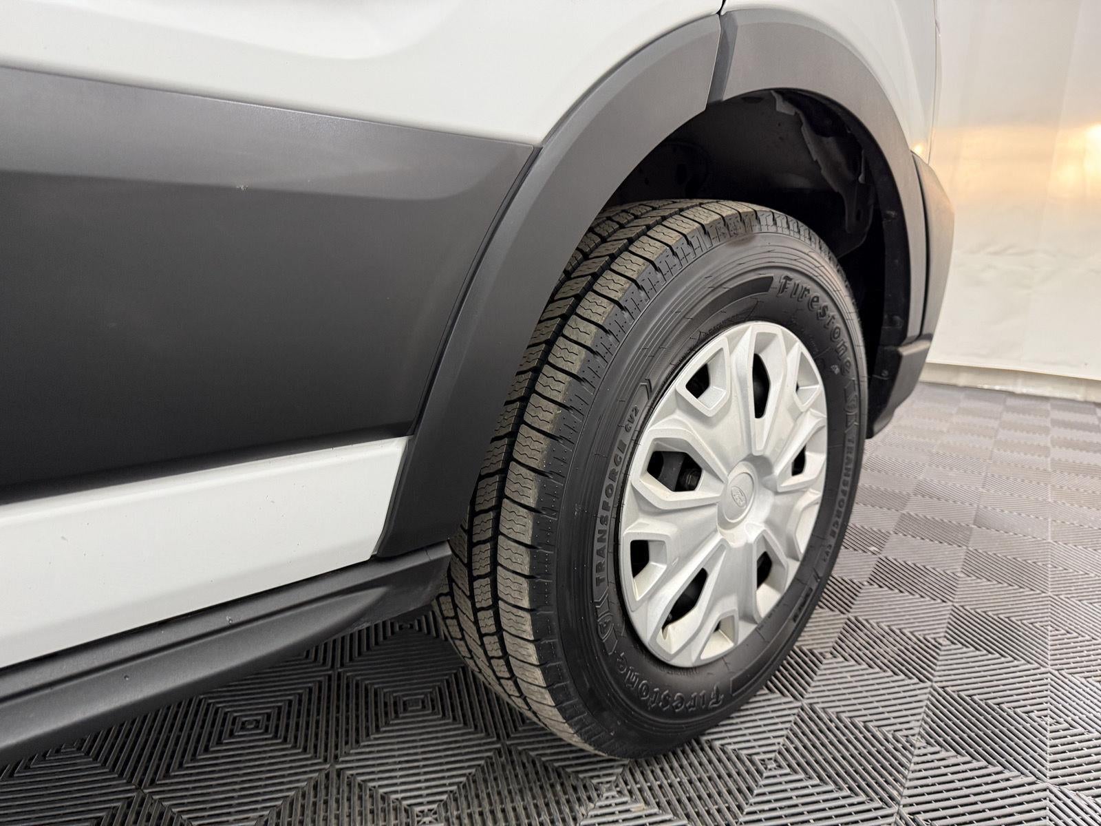 2022 Ford E-Transit 350