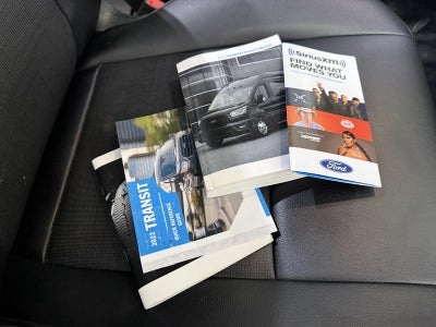 2022 Ford E-Transit 350