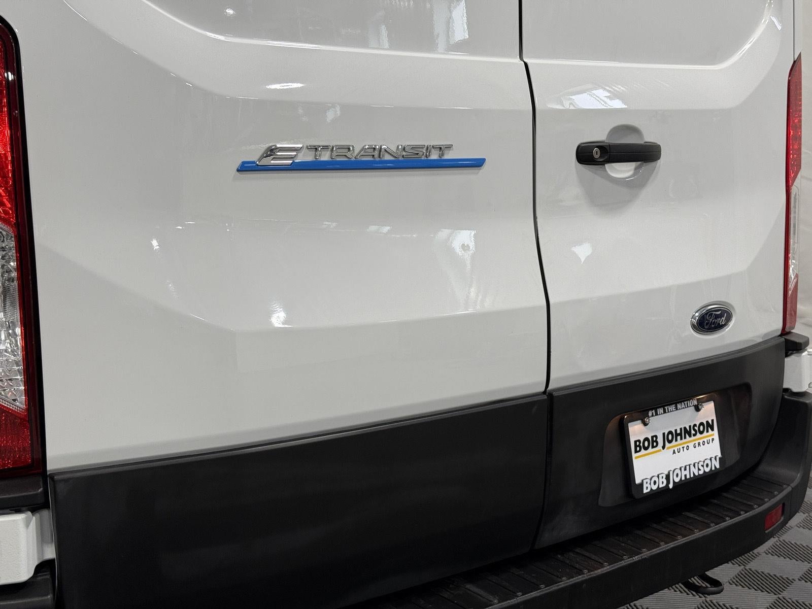 2022 Ford E-Transit 350