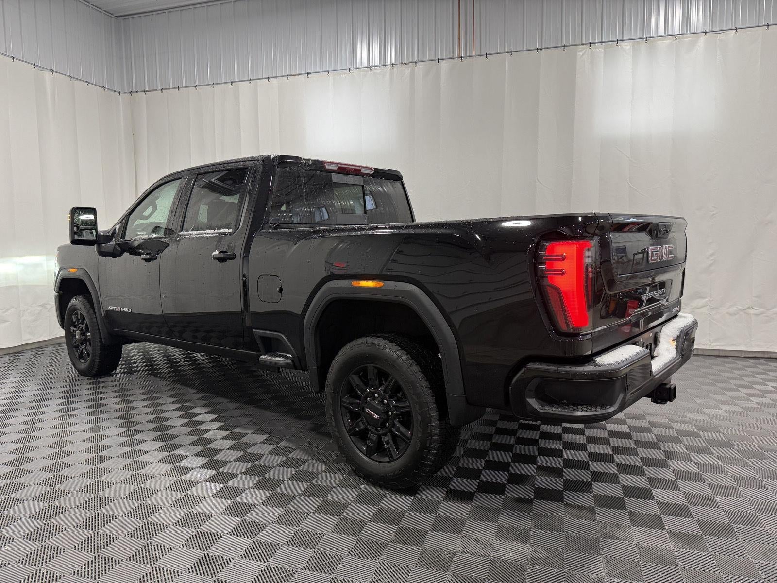 2025 GMC Sierra 2500HD AT4