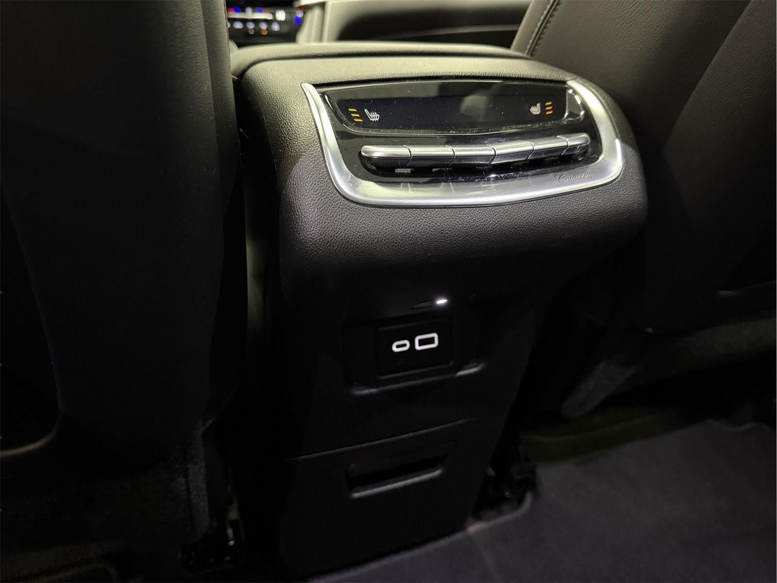 2024 Cadillac XT6 AWD Sport