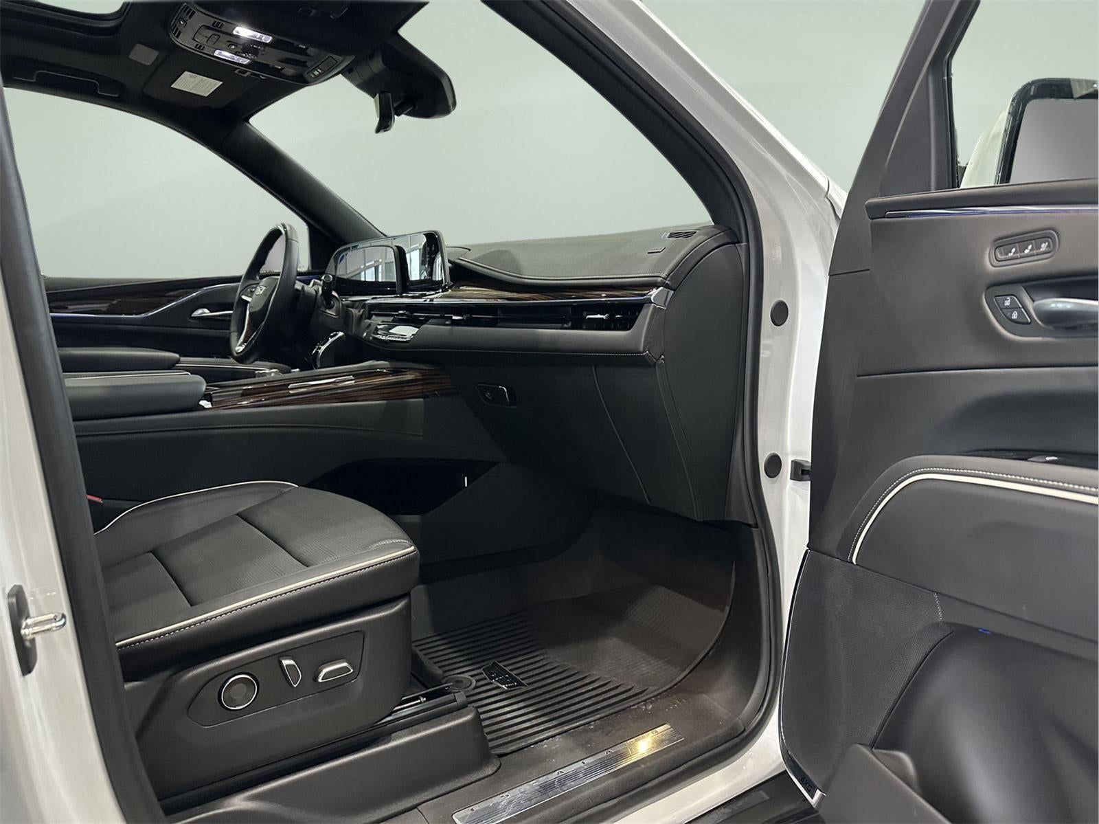 2024 Cadillac Escalade 4WD Premium Luxury