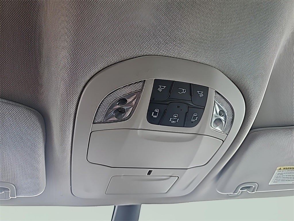 2024 Chrysler Pacifica Touring L Fresh Trade! Remote Start, Power Rear Doors, Power