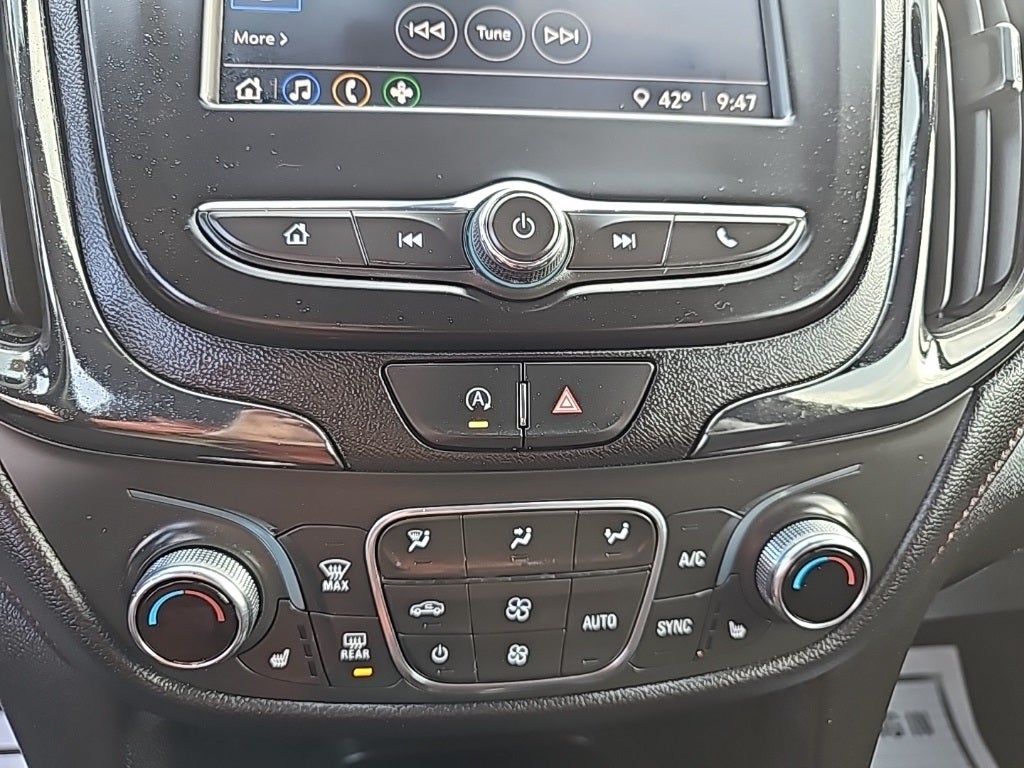 2022 Chevrolet Equinox RS Fresh Trade! Remote Start, Heated Seats, Power Lif