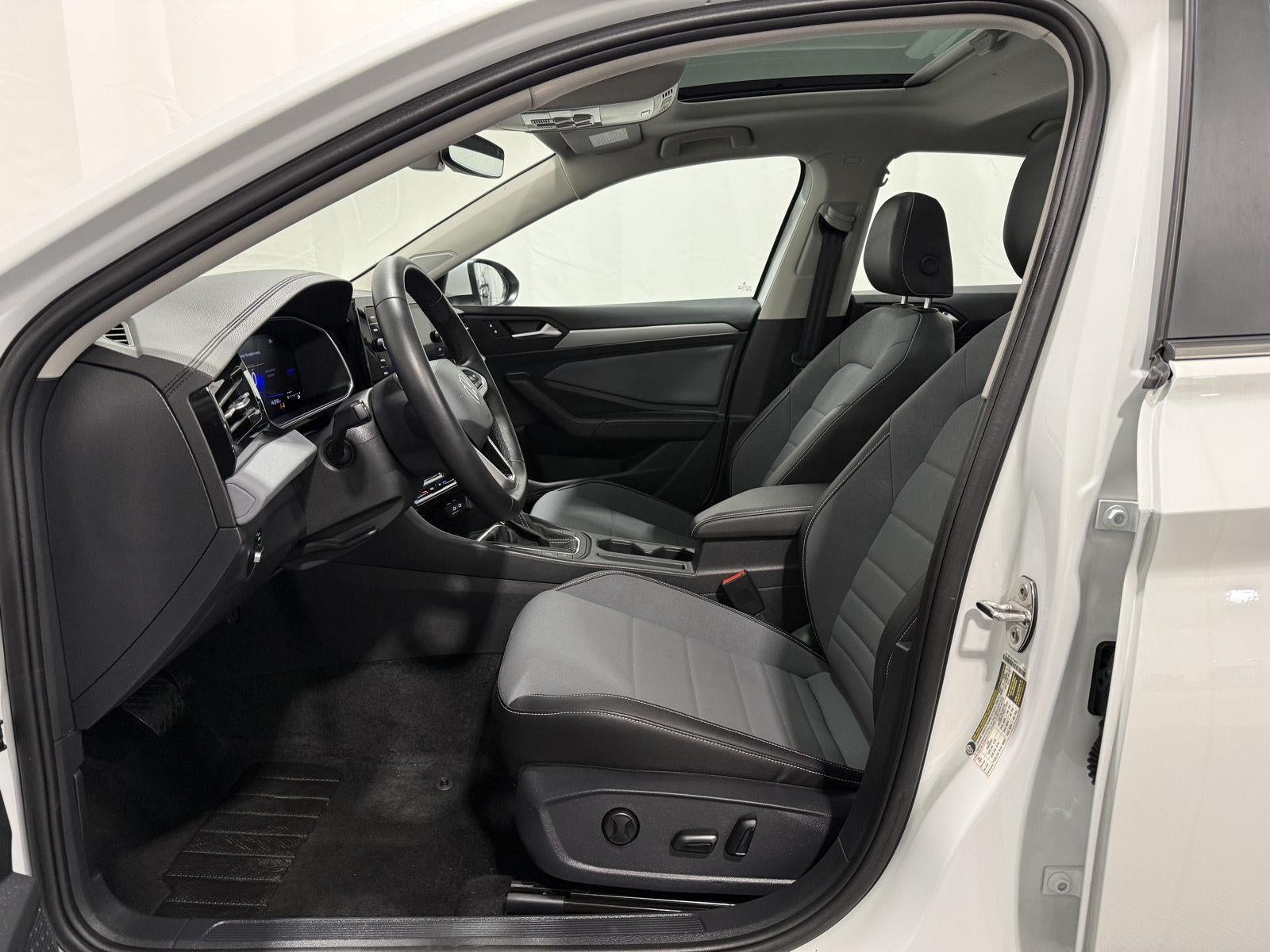 2025 Volkswagen Jetta SE