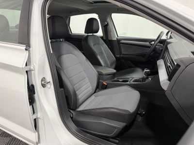 2025 Volkswagen Jetta SE