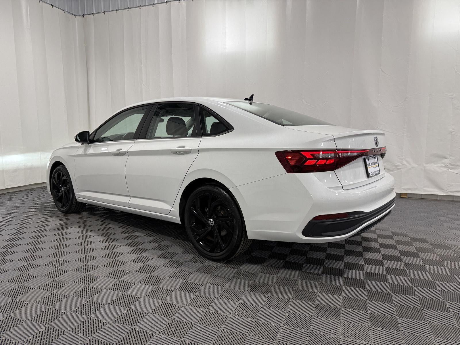 2025 Volkswagen Jetta SE