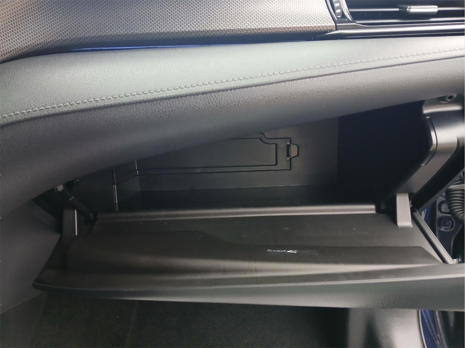 2022 Toyota Camry Hybrid XSE