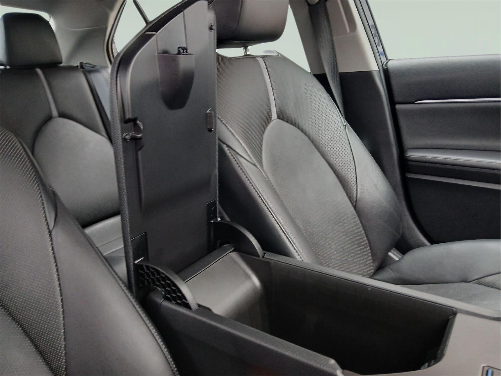 2022 Toyota Camry Hybrid XSE