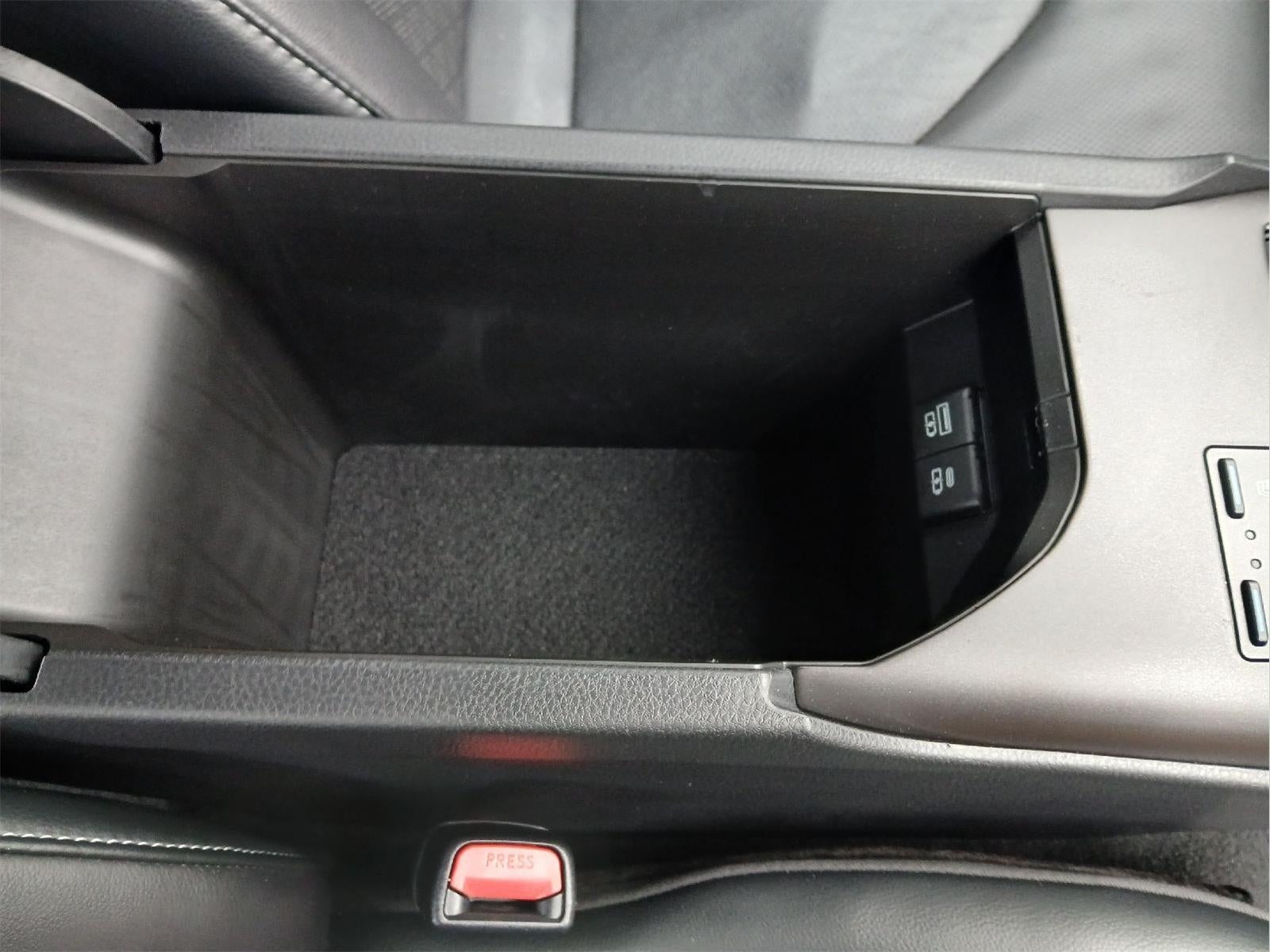 2022 Toyota Camry Hybrid XSE