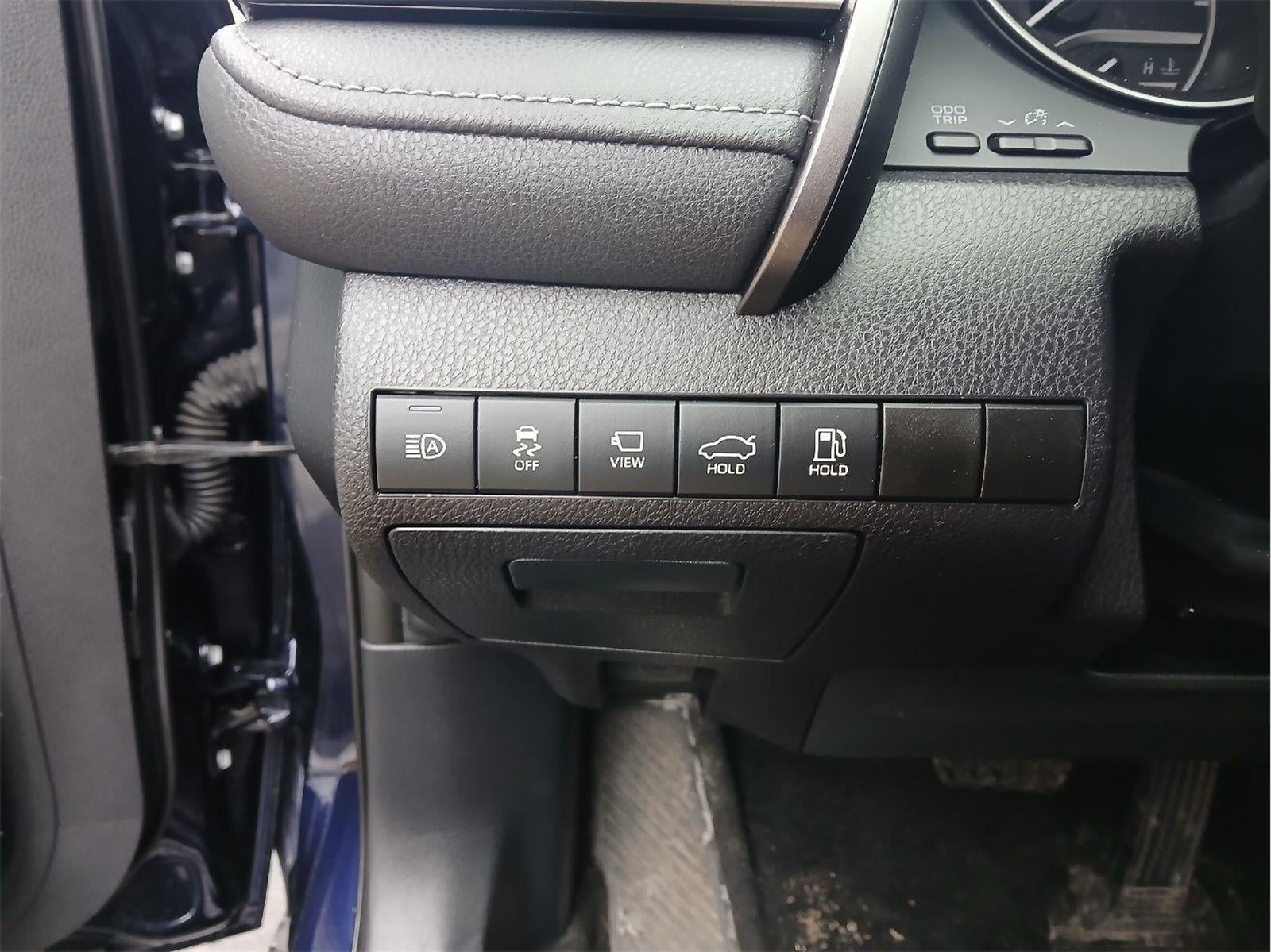 2022 Toyota Camry Hybrid XSE