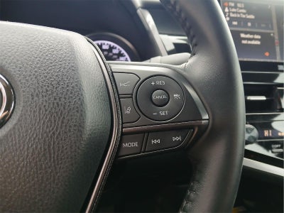 2022 Toyota Camry Hybrid XSE