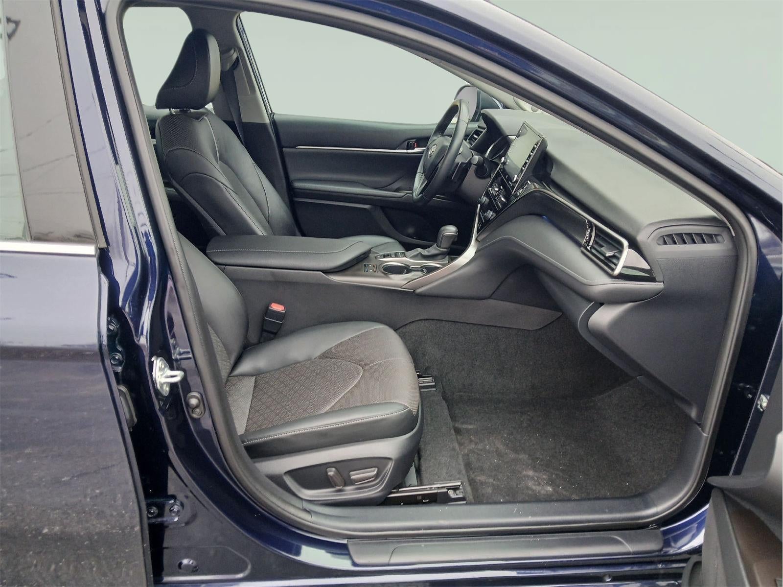 2022 Toyota Camry Hybrid XSE