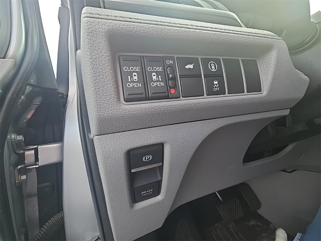 2023 Honda Odyssey EX-L Fresh Trade, Sunroof, Leather, Heated Seats, Remot