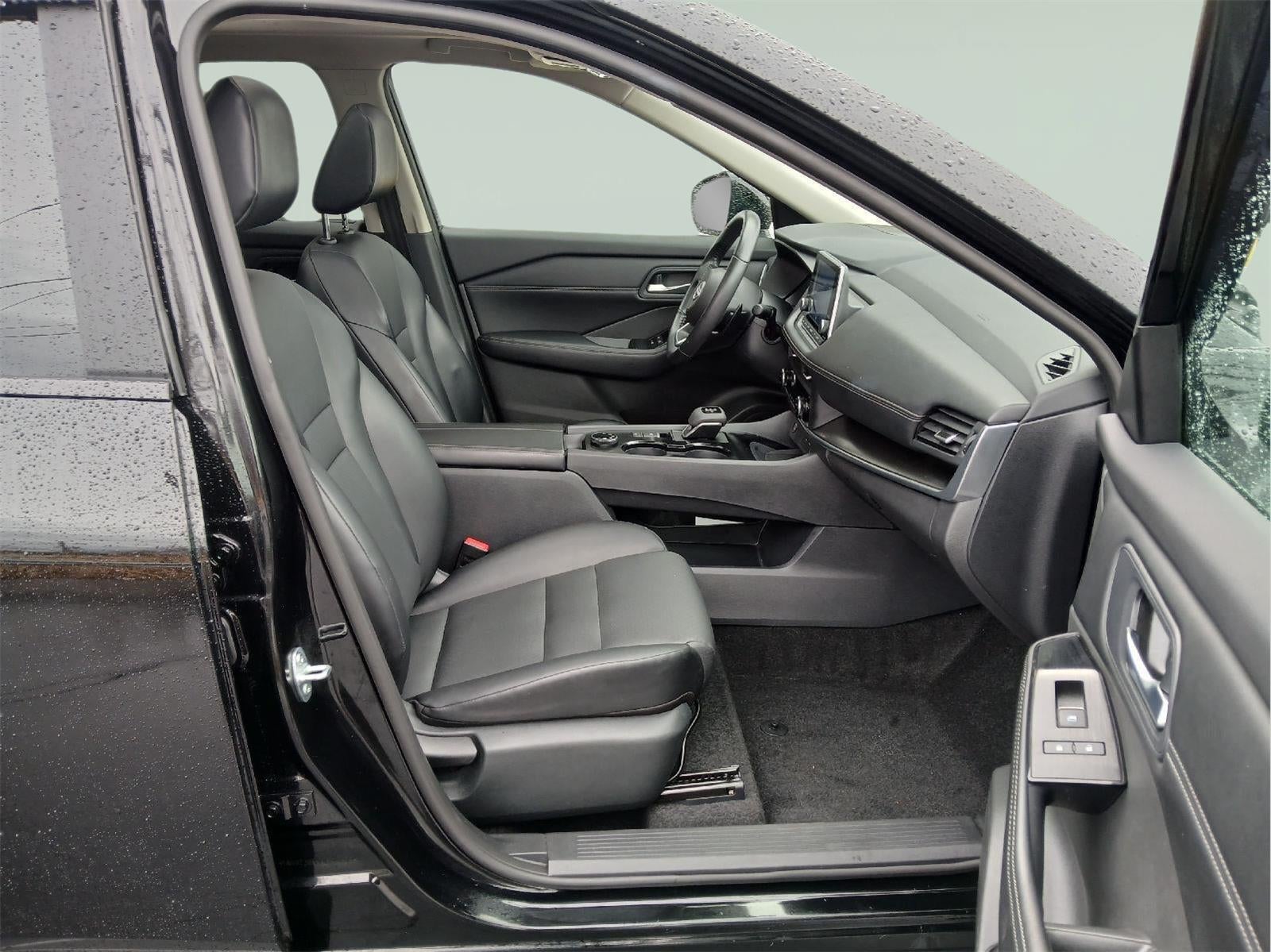 2024 Nissan ROGUE AWD SV