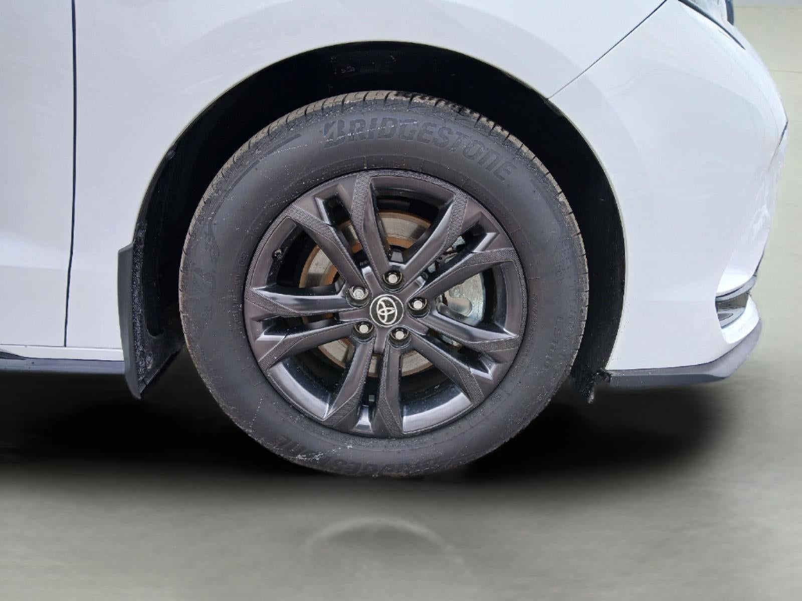 2025 Toyota SIENNA MINIVAN