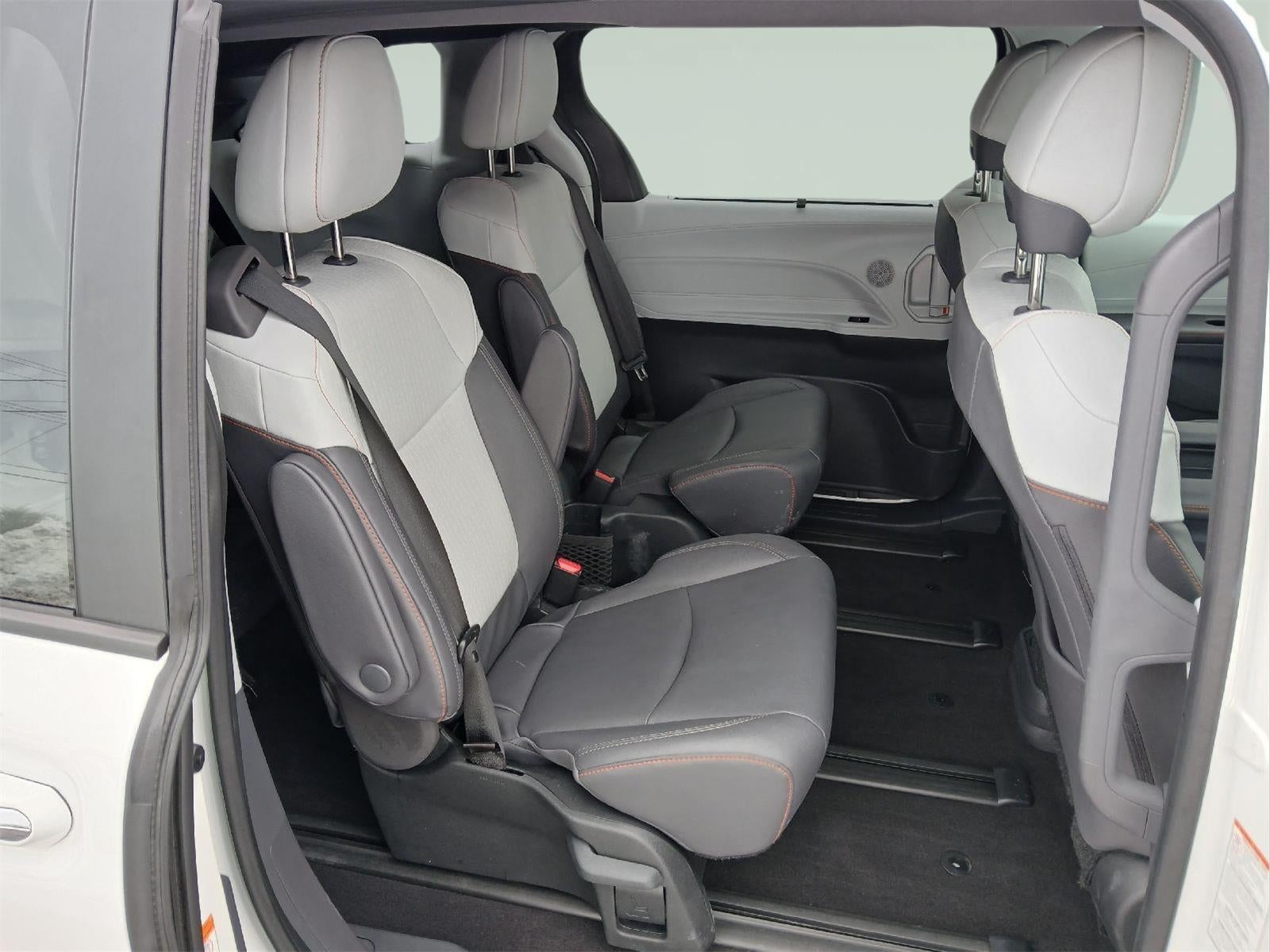2024 Toyota Sienna XSE 7-Passenger