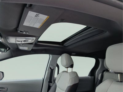 2024 Toyota Sienna XSE 7-Passenger