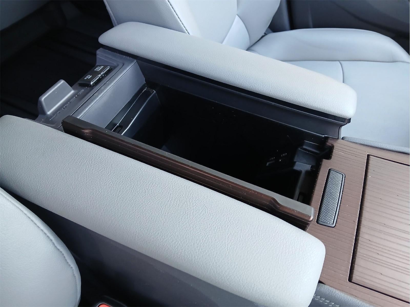 2024 Toyota Sienna XLE 7-Passenger