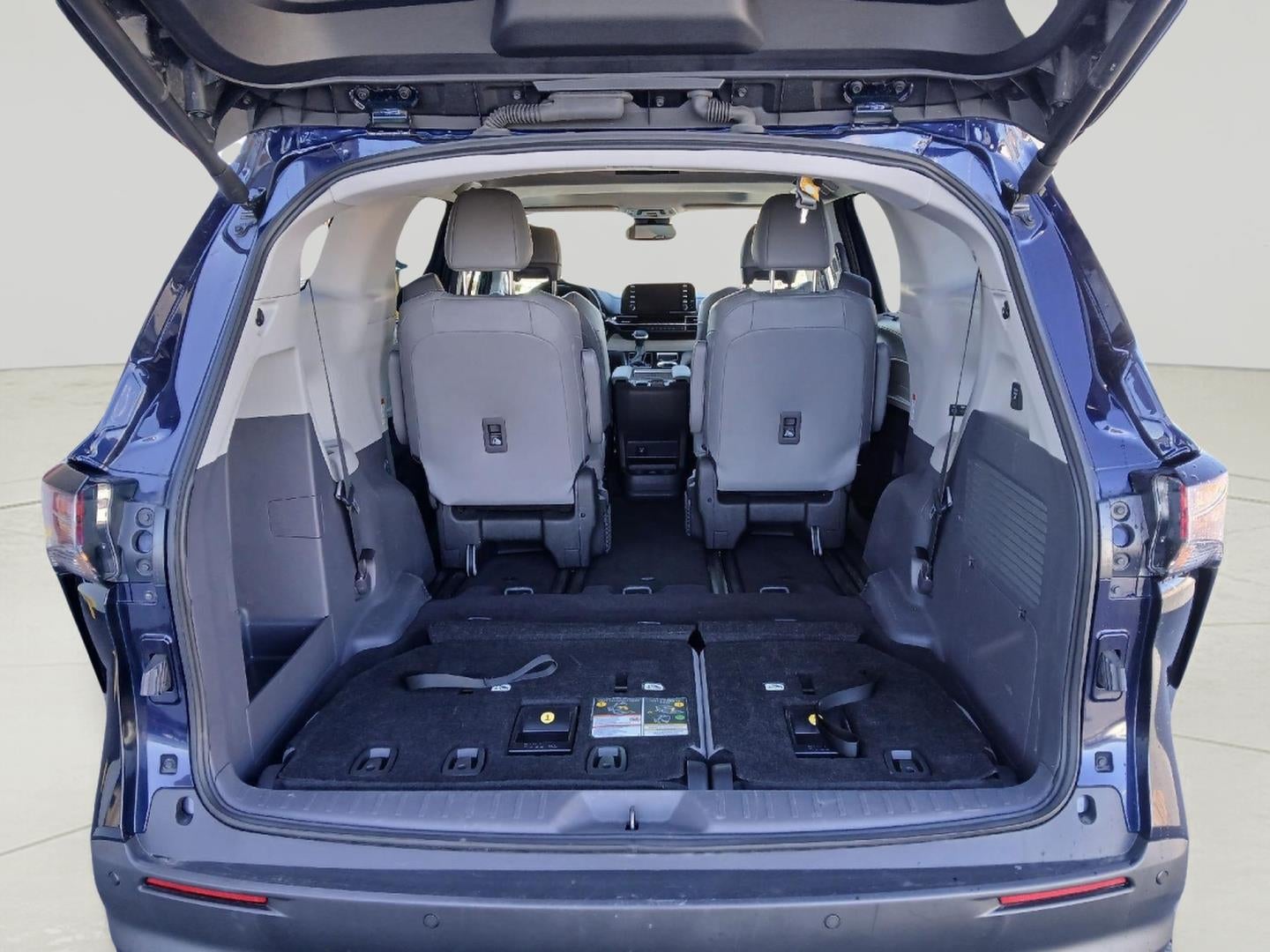 2024 Toyota Sienna XLE 7-Passenger