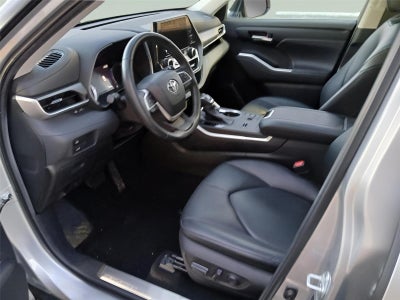 2023 Toyota Highlander Hybrid XLE