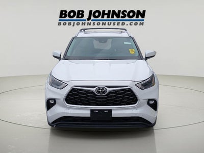 2023 Toyota HIGHLANDER XLE AWD