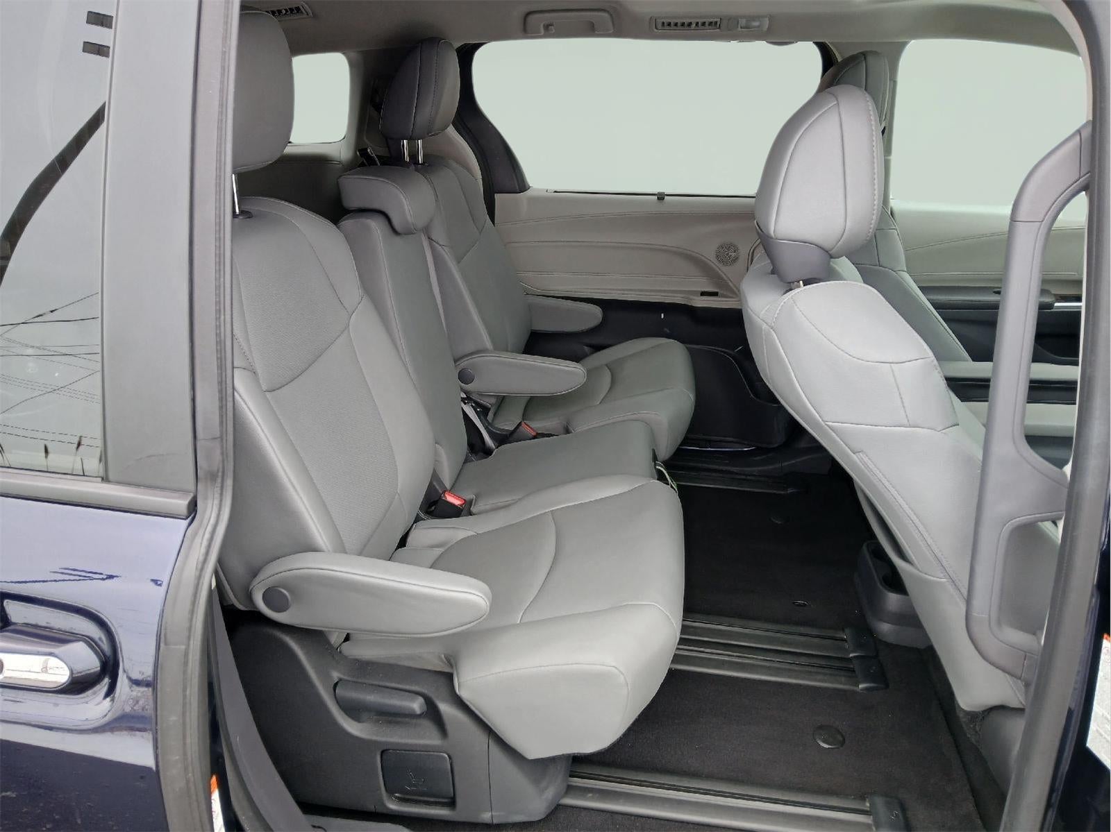2024 Toyota SIENNA MINIVAN