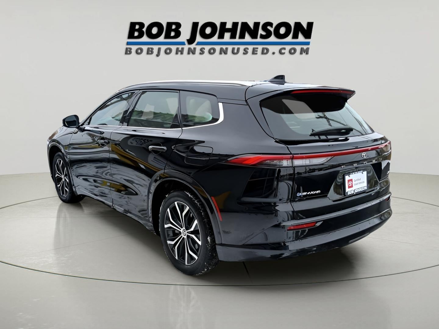 2025 Toyota Crown Signia XLE