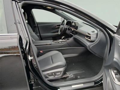 2025 Toyota Crown Signia XLE