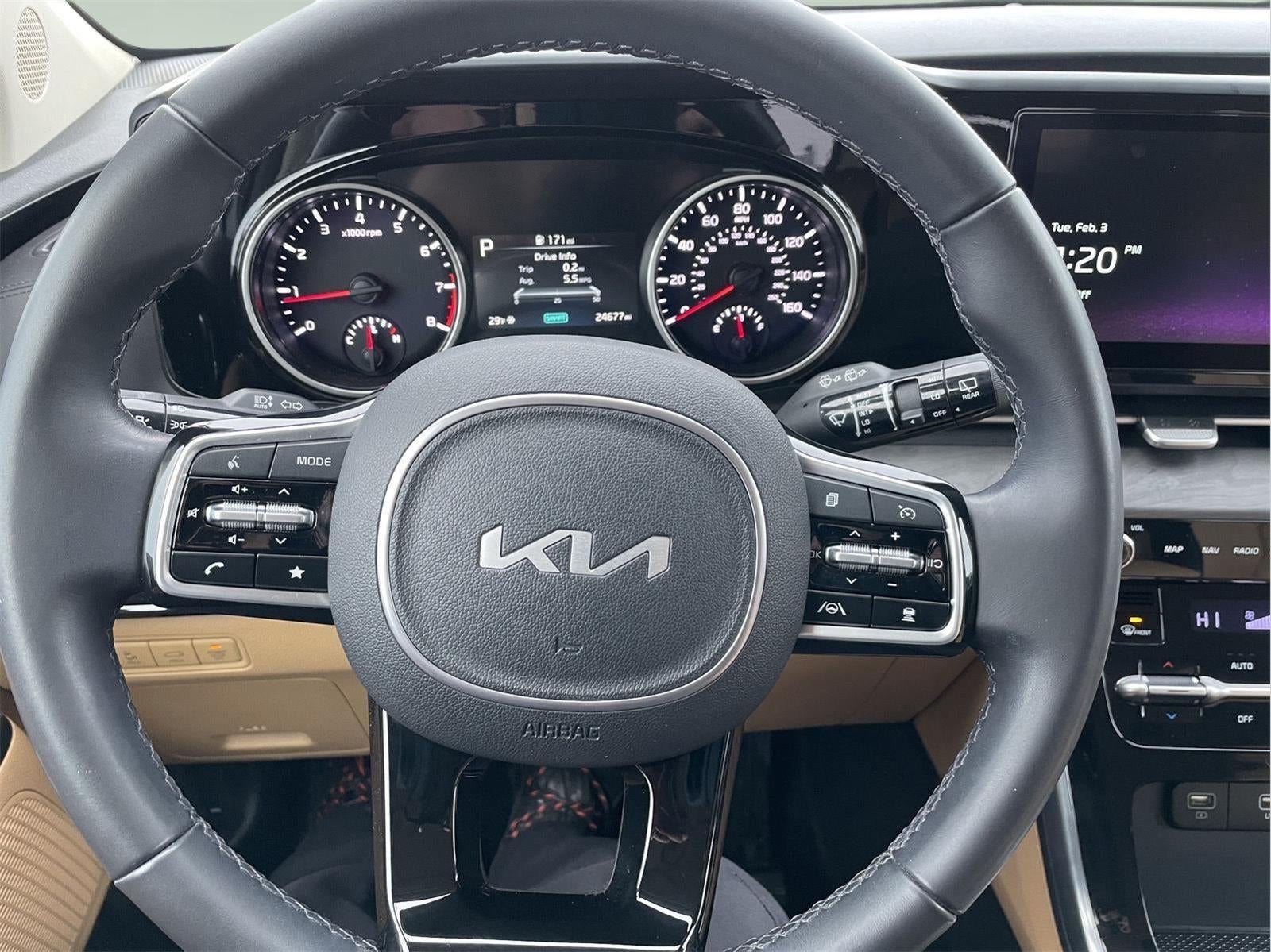 2023 Kia Carnival EX