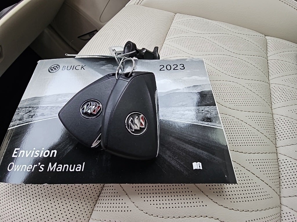 2023 Buick Envision Avenir Fully Loaded, Sunroof (CarBravo Certified!!)