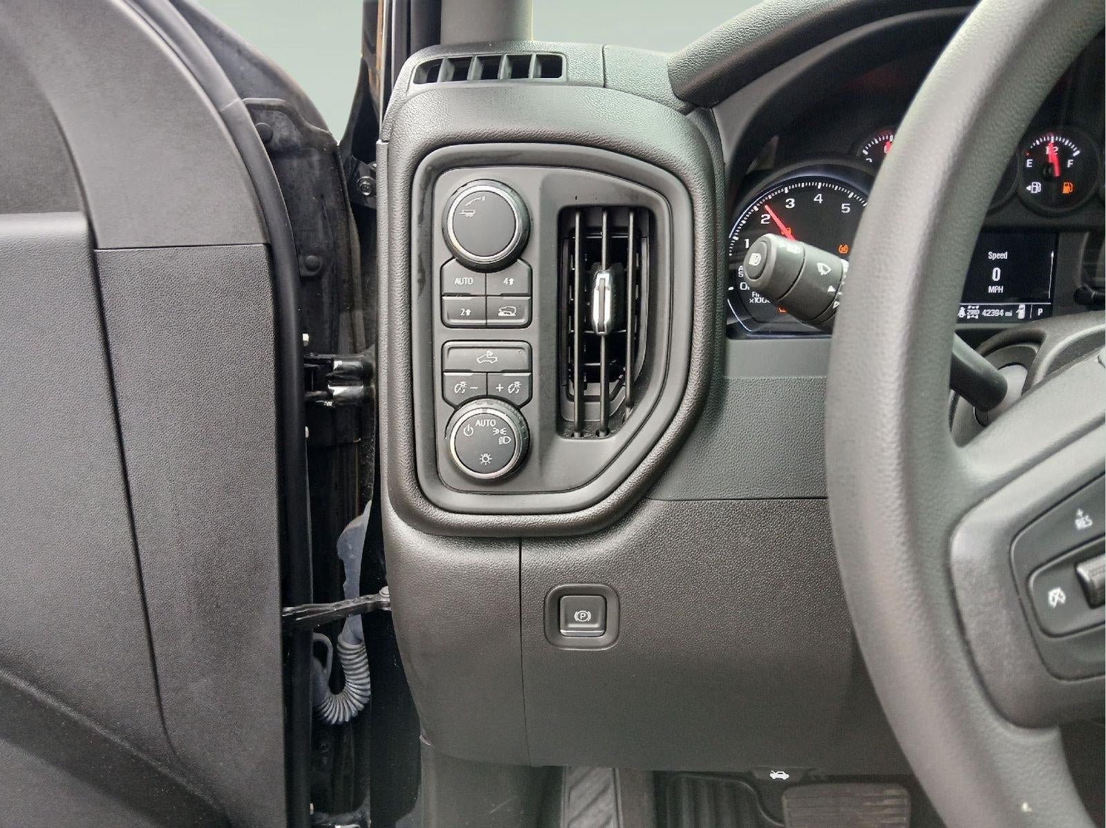 2024 Chevrolet Silverado Custom