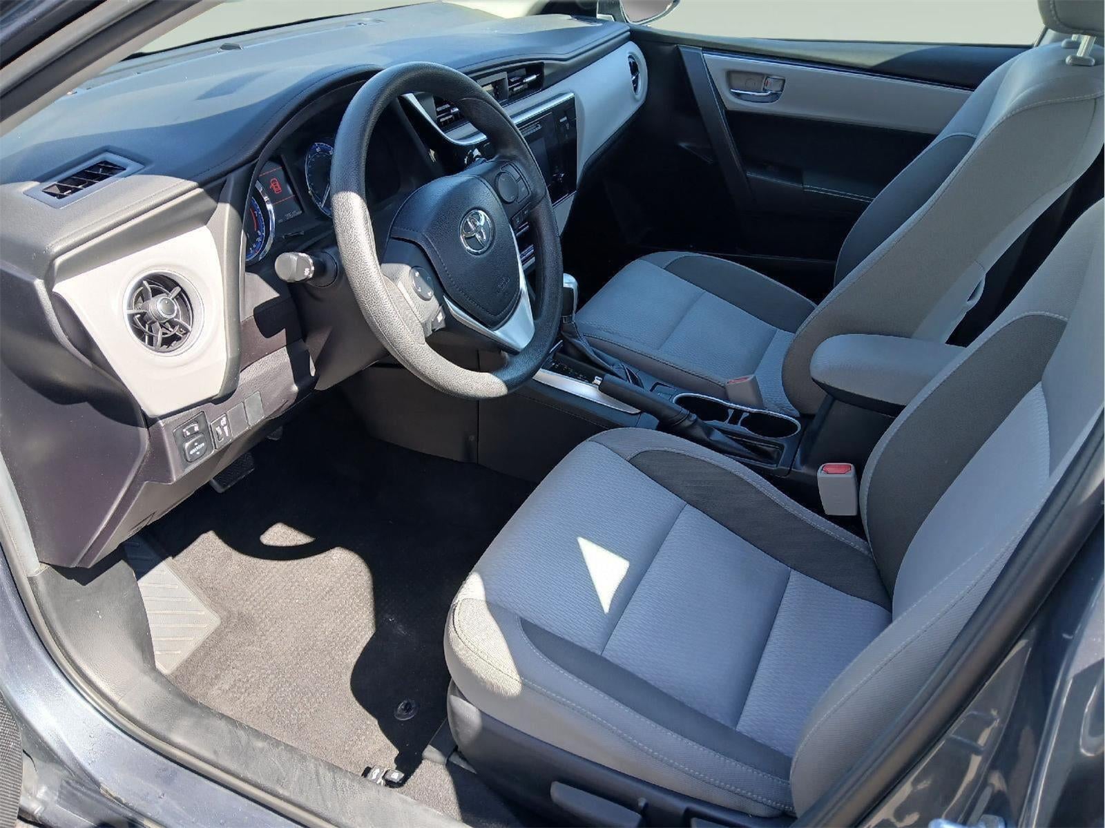 2017 Toyota COROLLA LE