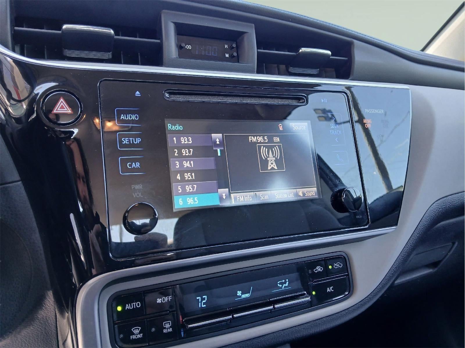 2017 Toyota COROLLA LE