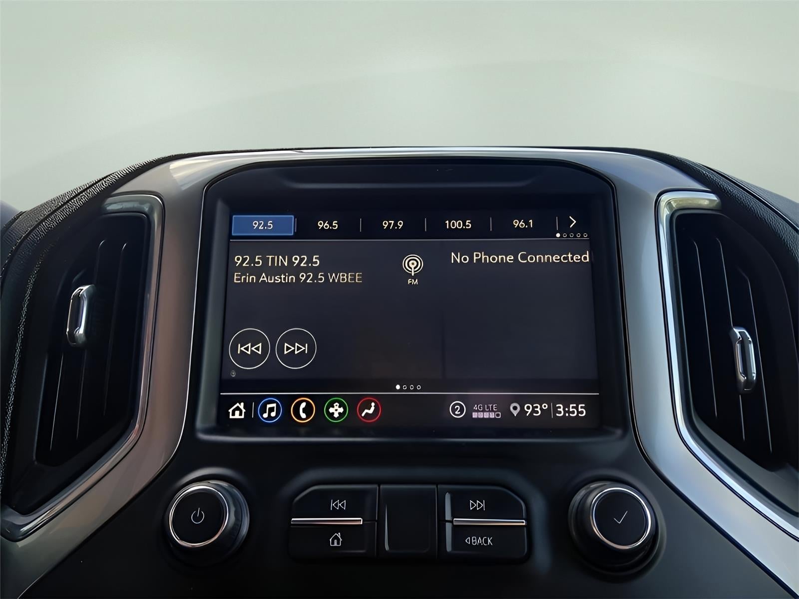 2020 Chevrolet Silverado RST