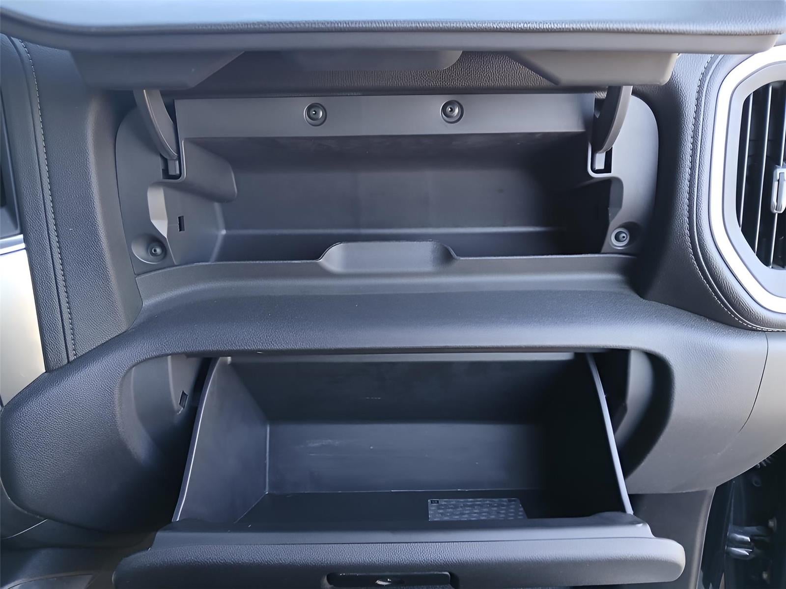 2020 Chevrolet Silverado RST