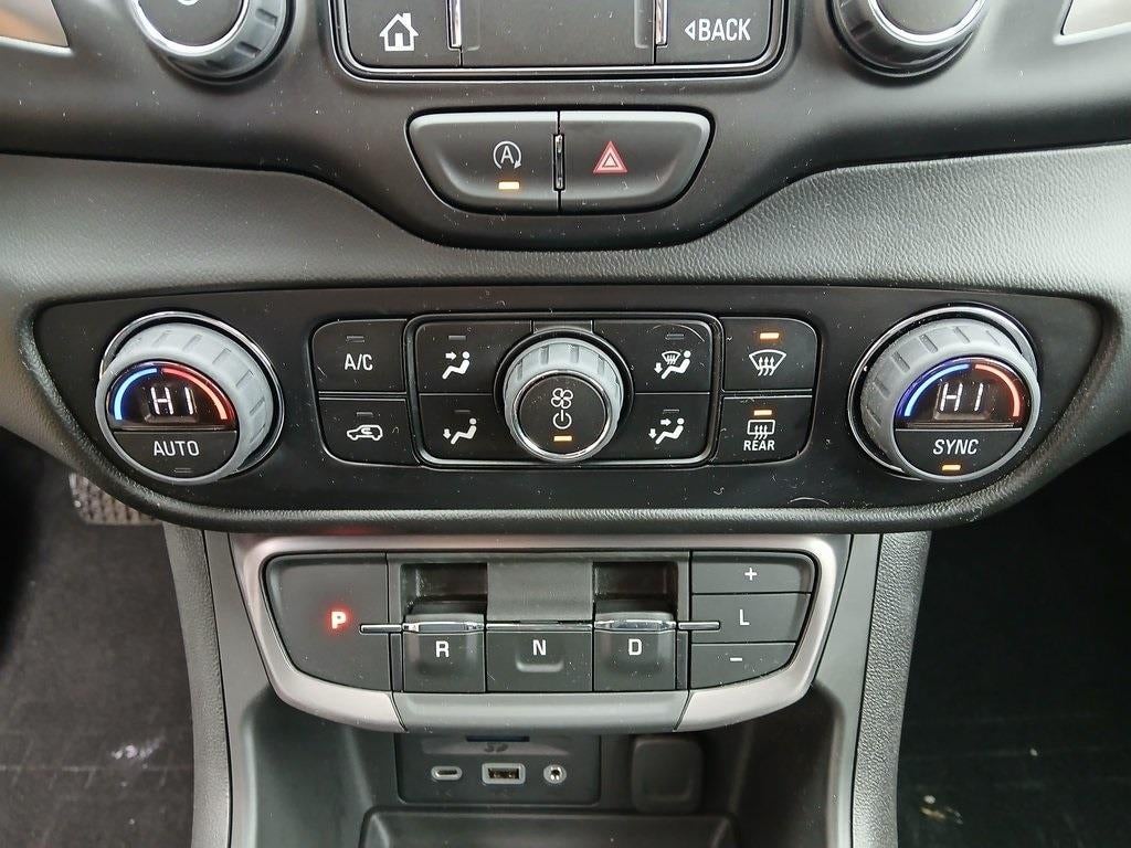 2023 GMC Terrain AT4