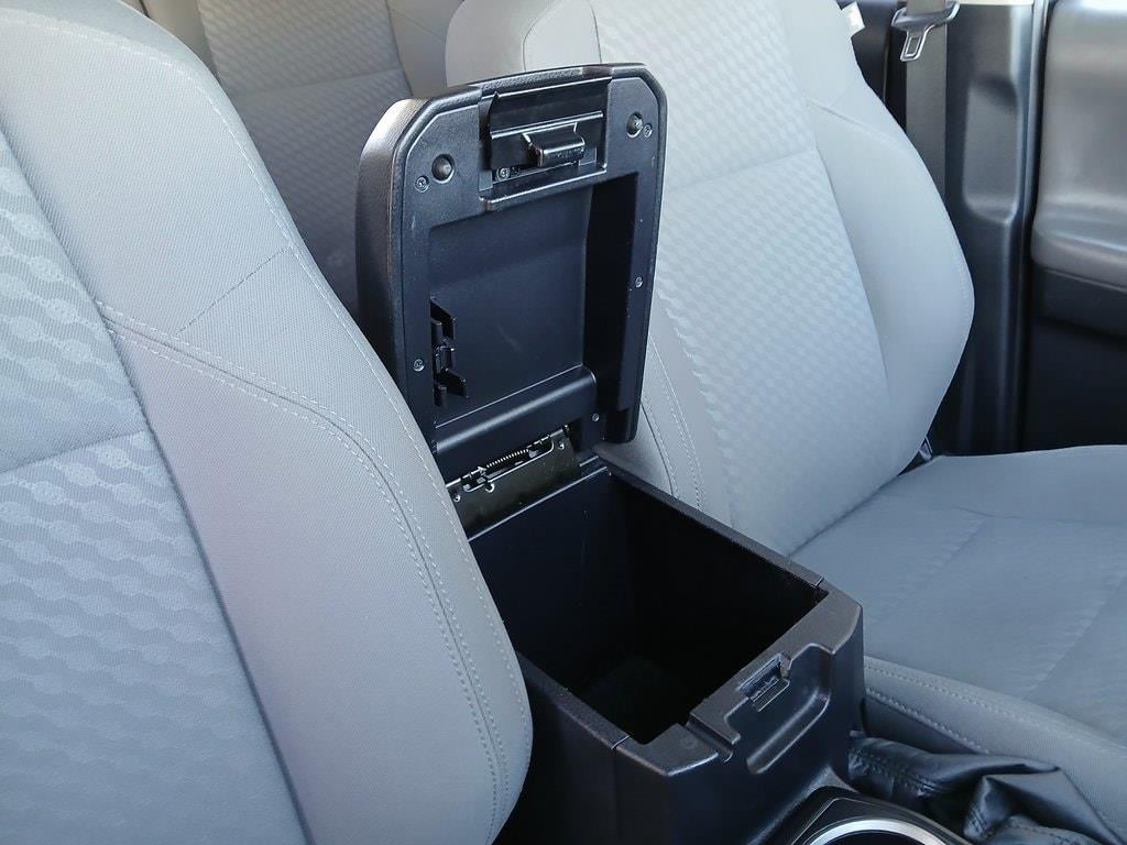 2023 Toyota TACOMA SR SR5