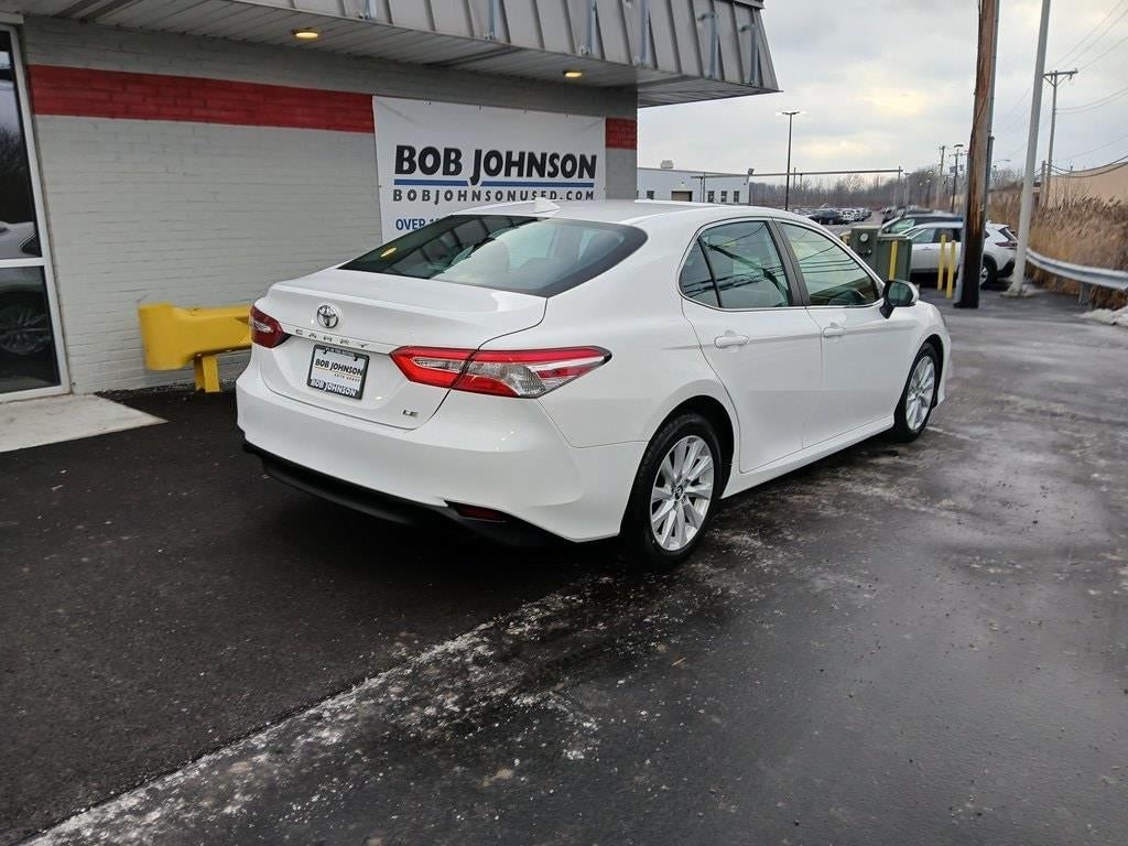 2019 Toyota CAMRY LE